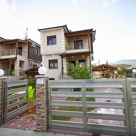 Αmalia Lux Villas Nea Vrasna Exterior foto
