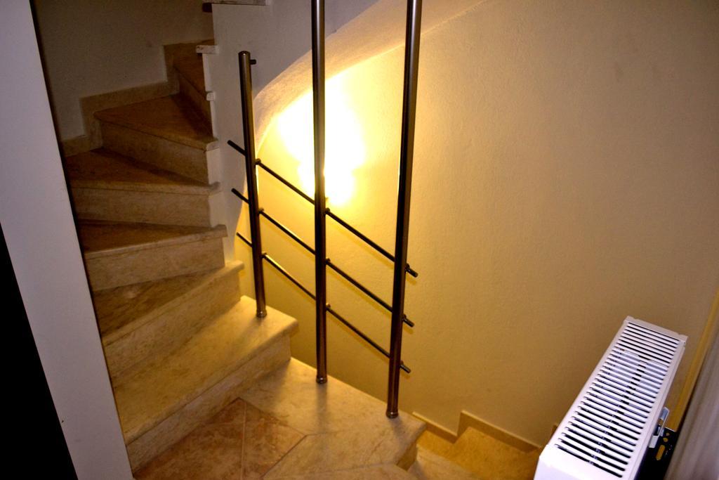 Αmalia Lux Villas Nea Vrasna Quarto foto