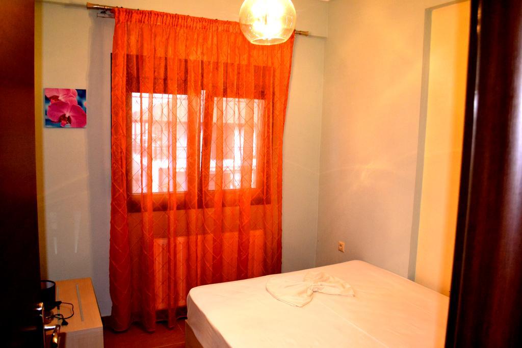 Αmalia Lux Villas Nea Vrasna Quarto foto