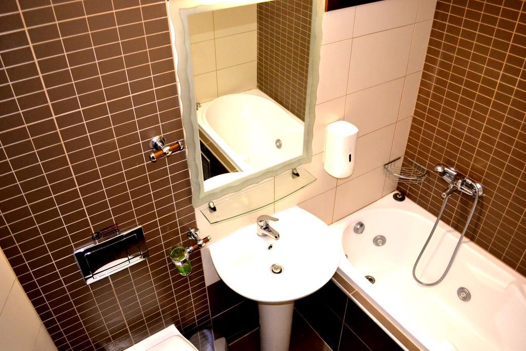 Αmalia Lux Villas Nea Vrasna Quarto foto