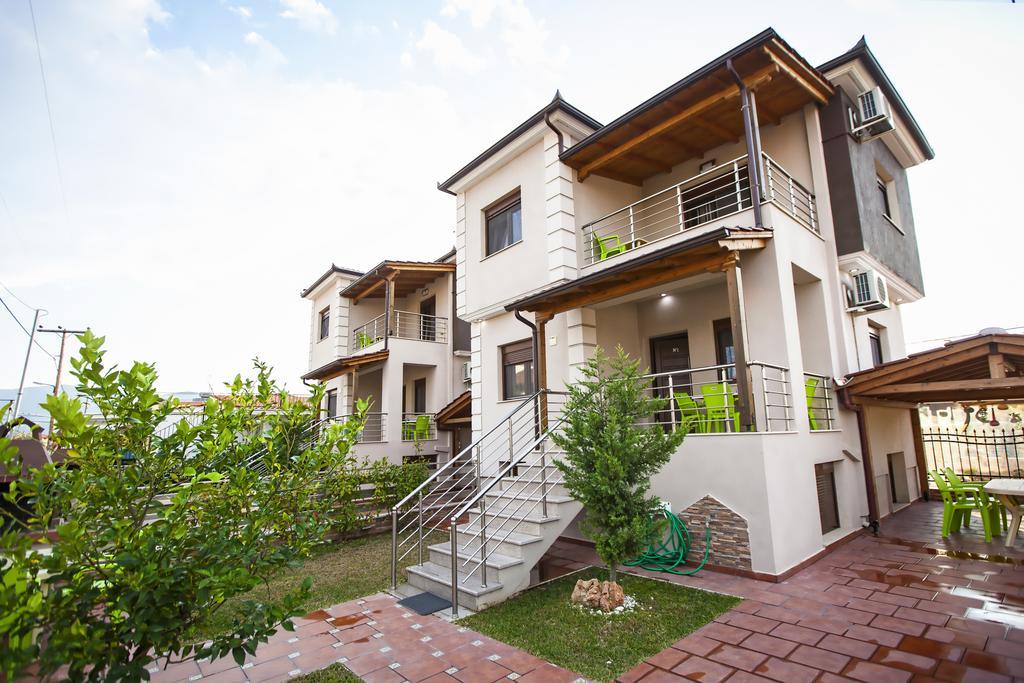 Αmalia Lux Villas Nea Vrasna Exterior foto